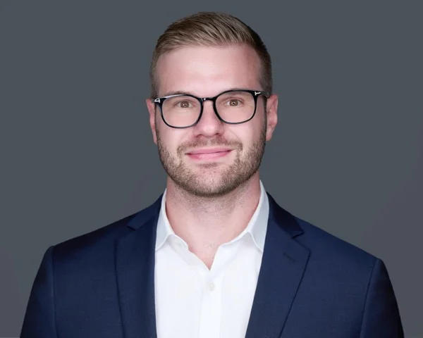 Professional medical & healthcare headshot example 4 - King of Prussia photography by Images by IBA